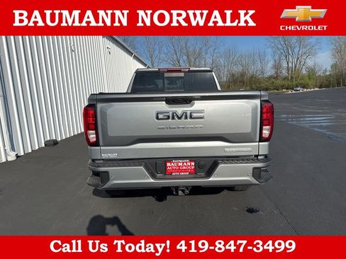 Used 2025 GMC Sierra 1500 Elevation w/ Preferred Package image 15