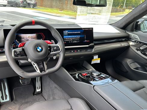 New 2026 BMW M5 w/ Executive Package image 17