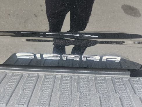 Used 2026 GMC Sierra 2500 Denali AWD/4WD image 18