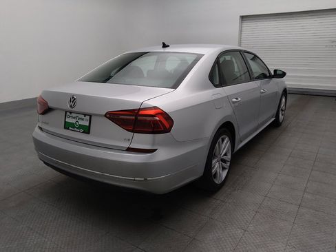 Used 2019 Volkswagen Passat 2.0T Wolfsburg FWD image 9