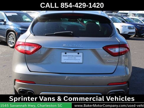 Used 2017 Maserati Levante S AWD/4WD image 11