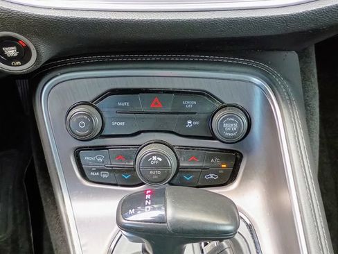 Used 2016 Dodge Challenger R/T Scat Pack RWD image 44