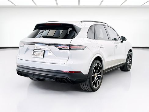 Used 2023 Porsche Cayenne Platinum Edition AWD/4WD image 4