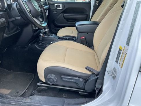 Used 2020 Jeep Wrangler Unlimited Sport S AWD/4WD image 22