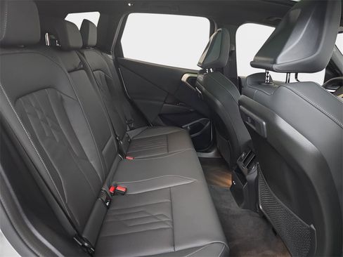 Used 2025 BMW X3 xDrive30i w/ Premium Package image 14