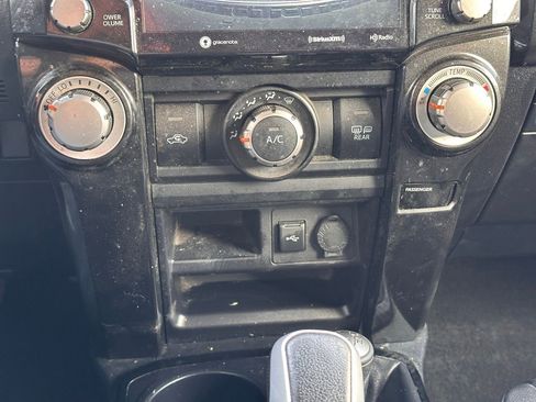 Used 2022 Toyota 4Runner TRD Off-Road Premium image 33