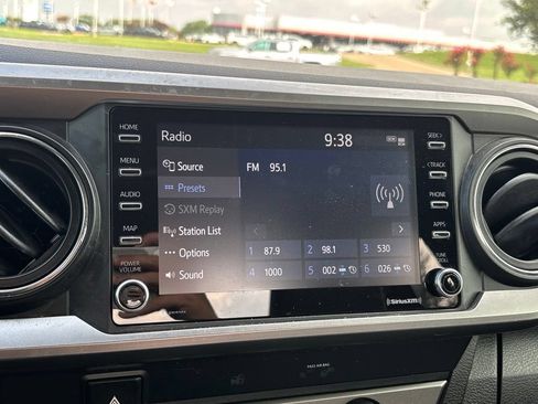 Used 2022 Toyota Tacoma SR5 w/ SR5 Appearance Package (SM) RWD image 17