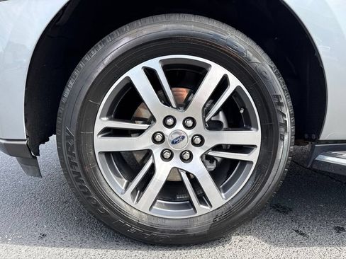 Used 2023 Ford Expedition XLT RWD image 42