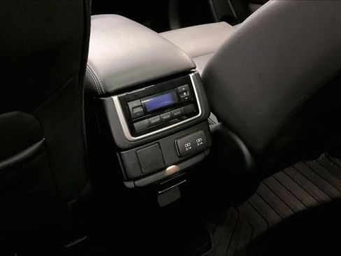 Used 2022 Subaru Ascent Onyx Edition AWD/4WD image 10