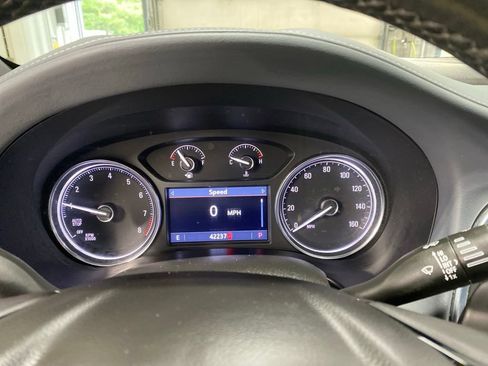 Certified 2023 Buick Enclave Essence w/ Sport Touring Edition AWD/4WD image 41