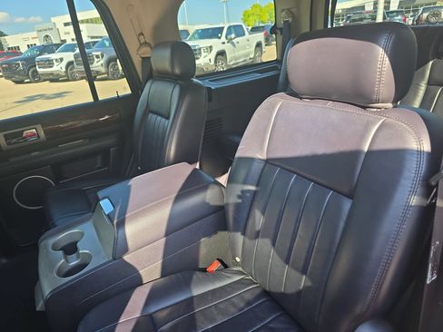 Used 2003 Lincoln Navigator Luxury AWD/4WD image 13