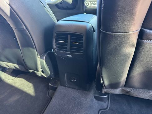 Used 2020 Ford Escape SEL image 23