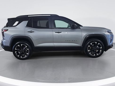 Certified 2025 Chevrolet Equinox RS w/ Safety and Technology Package FWD image 2