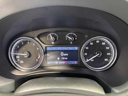 Used 2023 Buick Enclave Essence AWD/4WD image 15