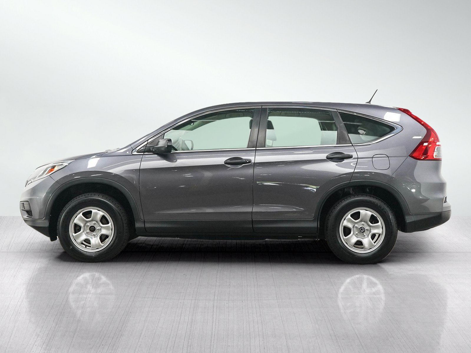 Used 2015 Honda CR-V LX image 2