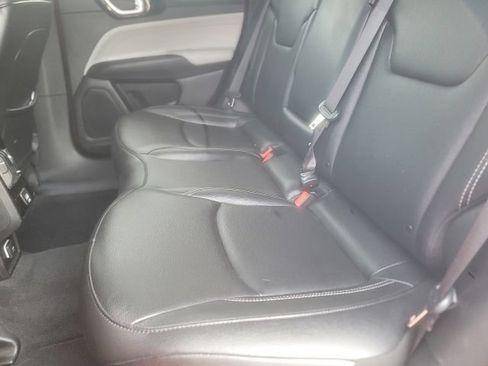 Used 2025 Jeep Compass Limited AWD/4WD image 27