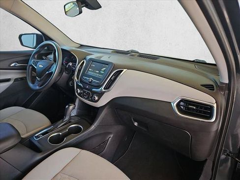 Used 2018 Chevrolet Equinox LT FWD image 21