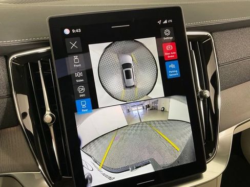New 2026 Volvo XC90 B6 Ultra w/ Protection Package image 12