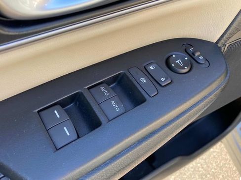 Used 2018 Honda CR-V EX-L image 13