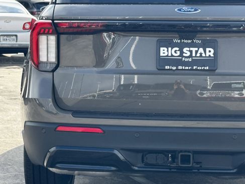New 2026 Ford Explorer ST-Line w/ ST-Line Street Pack image 11