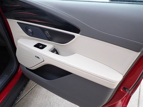 New 2025 Lincoln Nautilus Reserve w/ Jet Appearance Package image 13