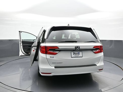 Certified 2024 Honda Odyssey EX-L image 50