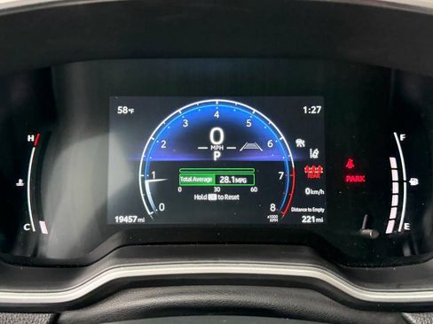 Certified 2023 Toyota Corolla Cross XLE image 19