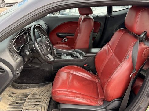 Used 2018 Dodge Challenger GT image 7