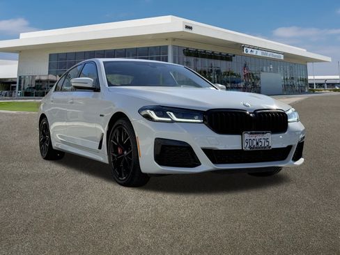 Certified 2023 BMW 530e w/ M Sport Package image 2