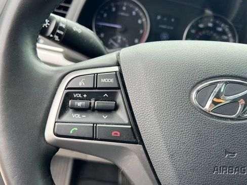 Used 2017 Hyundai Elantra SE w/ SE A/T Tech Package 03 FWD image 21
