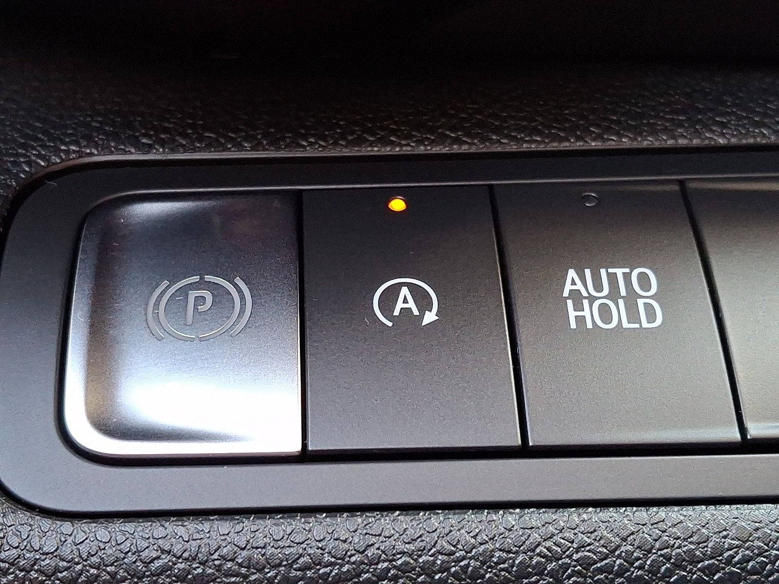 Certified 2025 Chevrolet Equinox RS FWD image 23