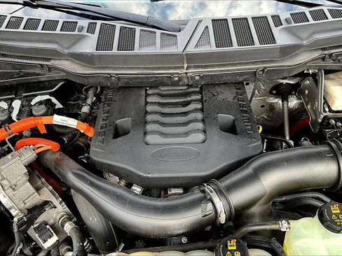 Used 2022 Ford F150 Platinum w/ Equipment Group 701A High AWD/4WD image 36