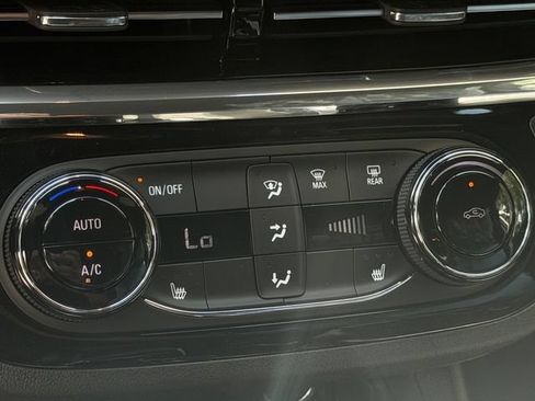 New 2026 Buick Envista Sport Touring w/ Convenience I Package FWD image 17