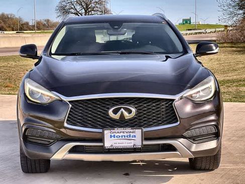 Used 2018 INFINITI QX30 Luxury w/ Cargo Package image 7