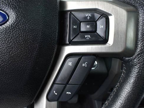 Used 2015 Ford F150 Platinum w/ Equipment Group 701A Luxury AWD/4WD image 17
