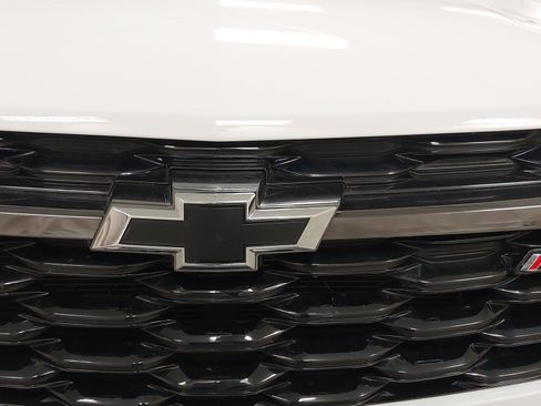 Certified 2024 Chevrolet Trax RS FWD image 31