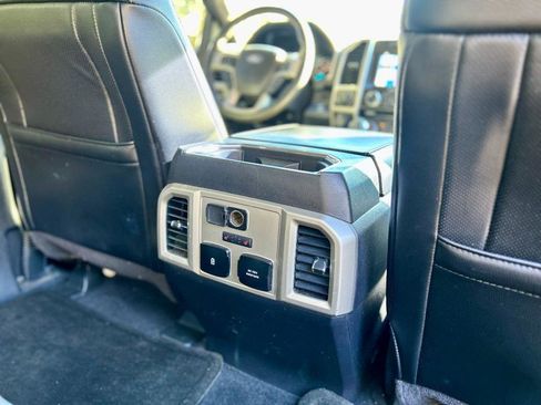 Used 2017 Ford F150 Lariat w/ Equipment Group 502A Luxury image 10