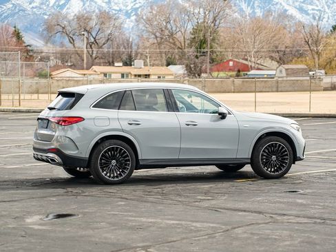 Used 2025 Mercedes-Benz GLC 350e 4MATIC image 5