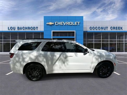 Used 2023 Dodge Durango GT image 9