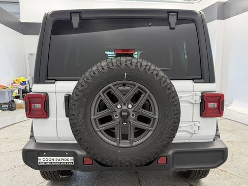 Certified 2026 Jeep Wrangler Unlimited Sport AWD/4WD image 9