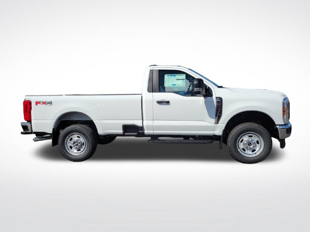 New 2026 Ford F350 XL w/ FX4 Off-Road Package AWD/4WD image 4
