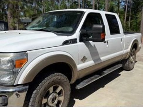 Used 2014 Ford F250 Lariat w/ Lariat Interior Package AWD/4WD image 1