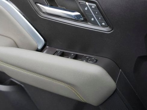 Used 2023 Chevrolet Colorado ZR2 w/ ZR2 Convenience Package III image 28