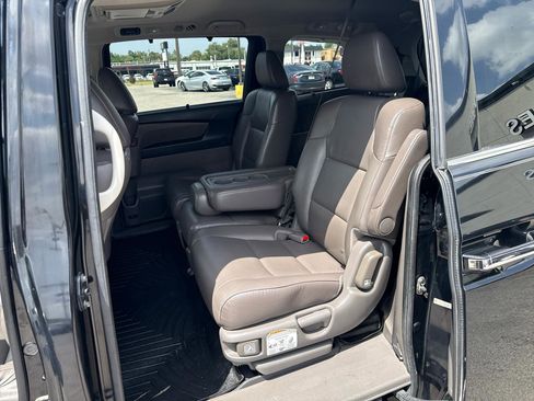 Used 2014 Honda Odyssey Touring image 16