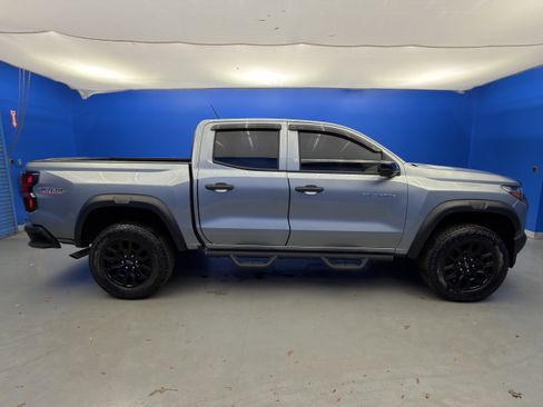 Used 2023 Chevrolet Colorado Trail Boss w/ Technology Package image 8