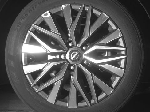 Used 2025 Nissan Altima 2.5 SV image 13