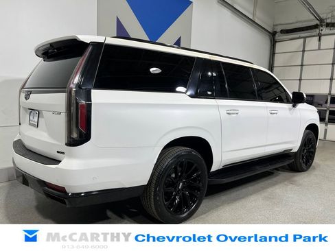 Used 2021 Cadillac Escalade ESV Sport Platinum w/ LPO, ONYX Package image 5