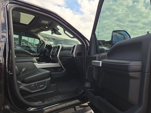 Used 2019 Ford F250 Lariat w/ Lariat Ultimate Package AWD/4WD image 13