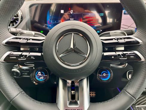 Certified 2025 Mercedes-Benz GLA 35 AMG GLA 35 AMG image 21