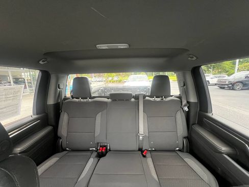Used 2025 Chevrolet Silverado 2500 LT w/ Convenience Package AWD/4WD image 16